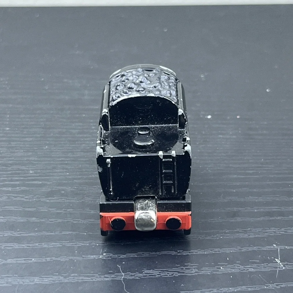 Mattel Thomas & Friends Neville's Coal Tender Die-Cast Metal Magnetic Train Car